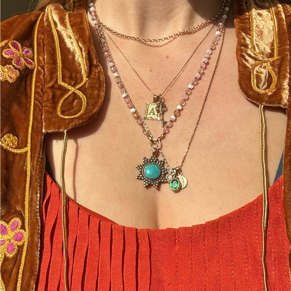 Handmade hand knotted gemstone mother of pearl necklace with star stone center - Picture 9 of 15